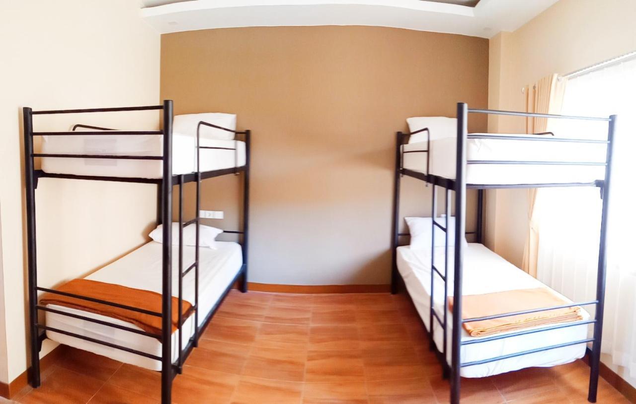 Bluefire Homestay Syariah Banyuwangi  Extérieur photo